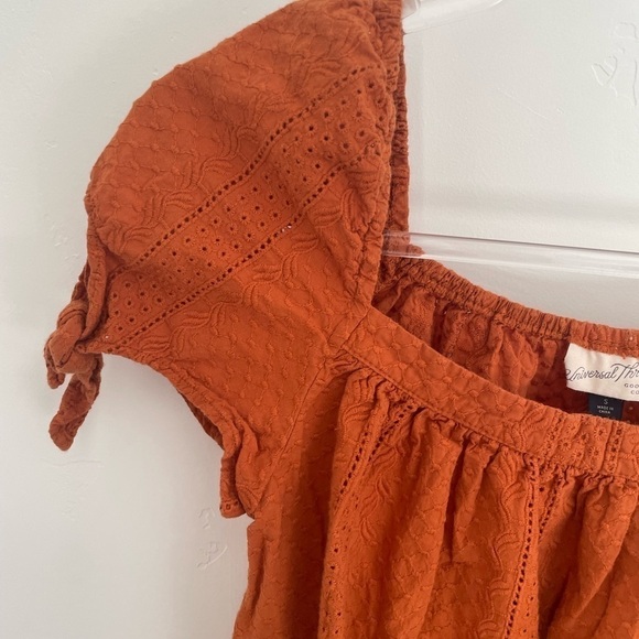 Universal Thread Square Neck Eyelet Short Sleeve Blouse Burnt Orange Size Small - Picture 3 of 9